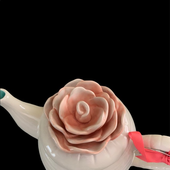 Hallmark Teapot - Picture 2 of 4